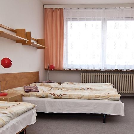 Domov Mladeze A Skolni Jidelna Karlovy Vary Hotel Camera foto